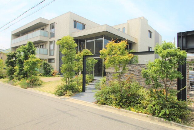 芦屋市平田町の賃貸マンション
