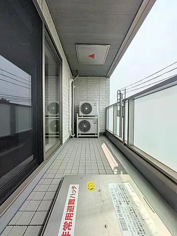 芦屋市平田町の賃貸マンションのバルコニー