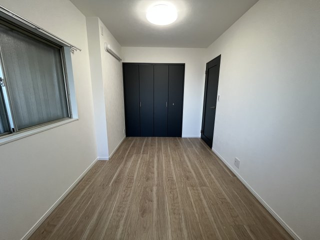 マンション 所沢市向陽ハイツB棟の洋室|明るい洋室です