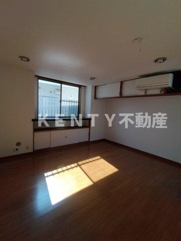 【洋室】 | 西蒲田５丁目戸建 | 使い勝手のいい洋室です