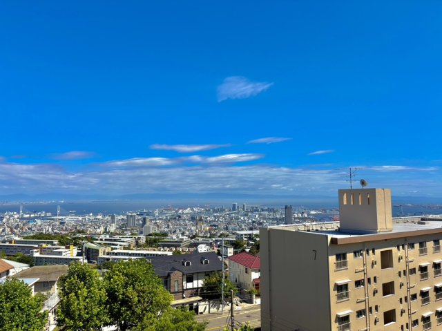 渦ヶ森コーポ壱号館の展望|神戸市ならではの海と山が両方味わえる眺望となっております。