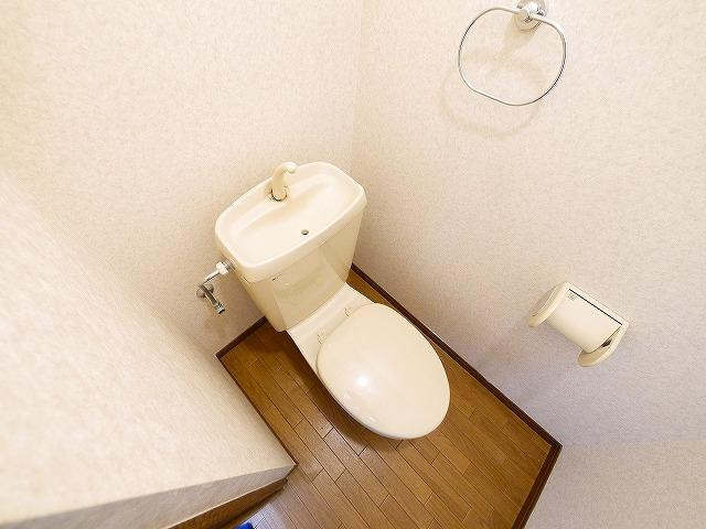 コンフォルト平松のトイレ|落ち着いたトイレです