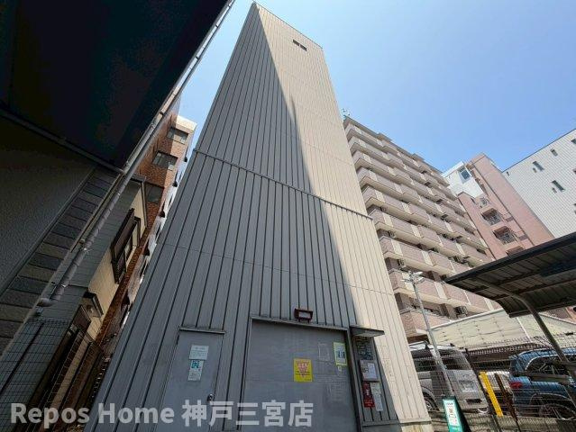 エステムコート三宮駅前ラ・ドゥーの駐車場