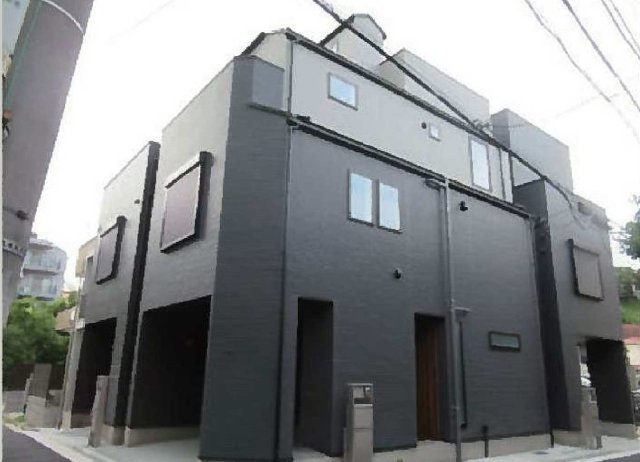 【横浜市中区本牧町2丁目284全2棟新築戸建て】★仲介手数料無料★（大鳥小学校・本牧中学校）