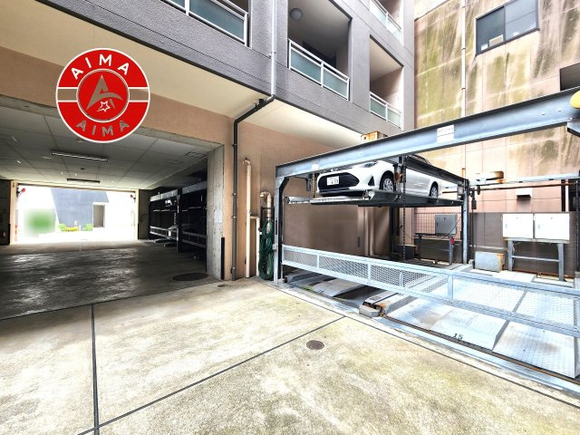ペルル奈良屋の駐車場|敷地内の駐車場です。