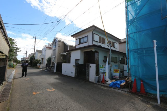 【Livele Garden.S】国分寺北町の外観|リビングを見渡せるカウンターキッチン♪
キッチン横にはパントリー（食品庫）付きです♪