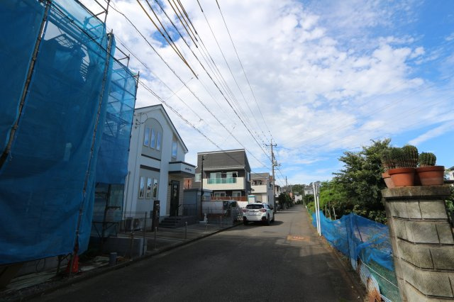 【Livele Garden.S】国分寺北町の外観|カースペースゆとりの2台付き♪