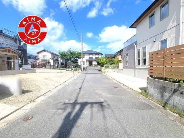 福岡市早良区賀茂4丁目第3-1棟（1号棟）の外観|前面道路含む現地の写真です。