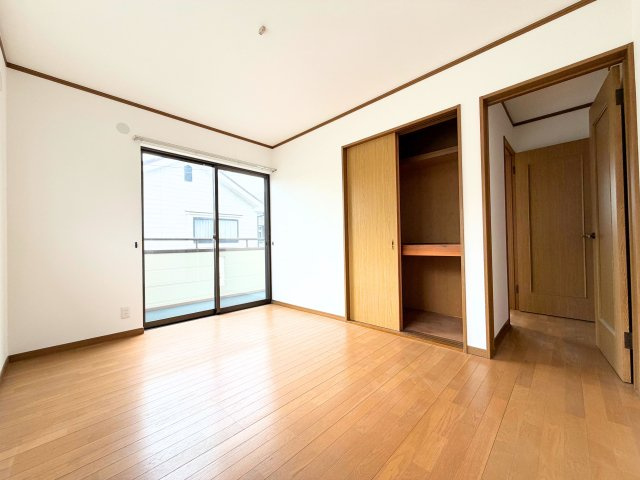 北久米町戸建ての洋室|                                                  