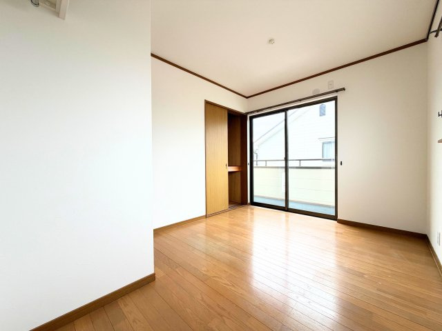 北久米町戸建ての洋室|                                                  