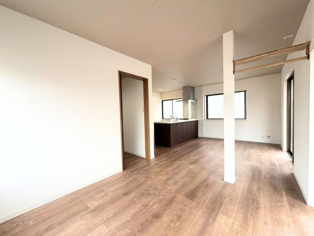 北久米町戸建ての居間・リビング|居間です
