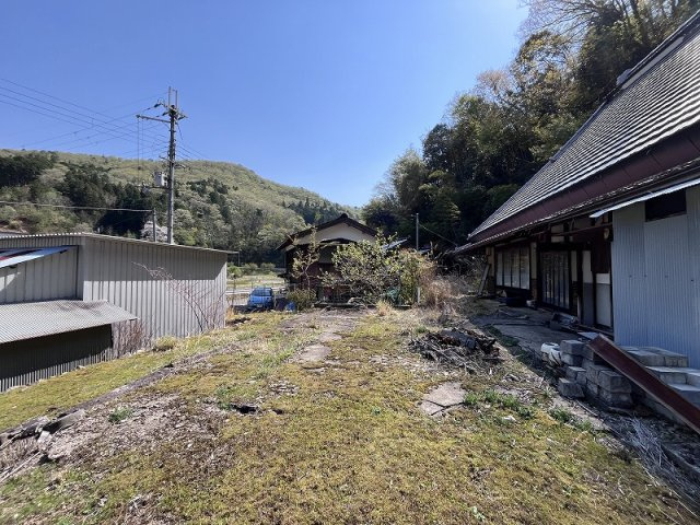 丹波篠山市大藤　戸建て1の庭|お庭で自由な時間を過ごせます