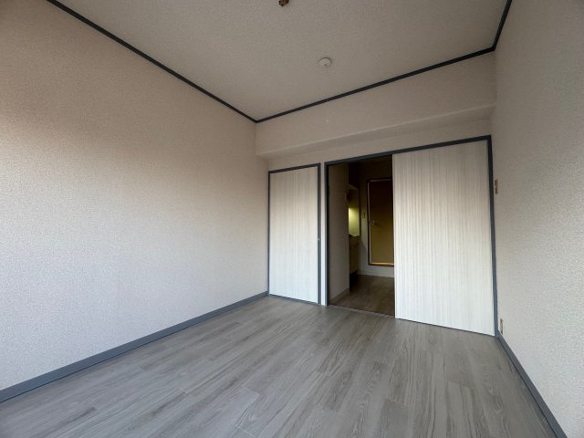ホームズ青戸の居間・リビング