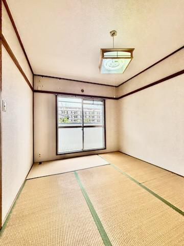習志野台セントラルマンションの和室|南面採光の明るいお部屋です。