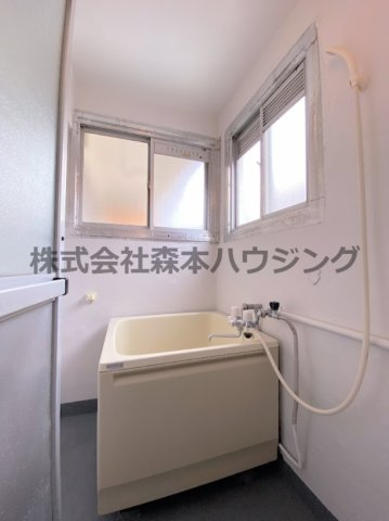 【浴室】 | 　ビレッジハウス私部2号棟 | ゆったり過ごせるお風呂です