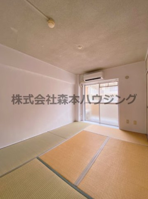 【和室】 | 　ビレッジハウス私部2号棟 | 畳の上でゆっくりとくつろげる和室です