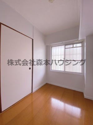 【洋室】 | 　ビレッジハウス私部2号棟 | 明るい洋室です