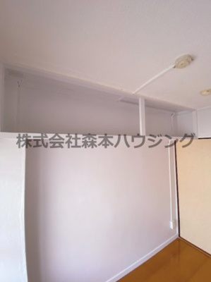 【収納】 | 　ビレッジハウス私部2号棟 | 便利な上棚収納がついています