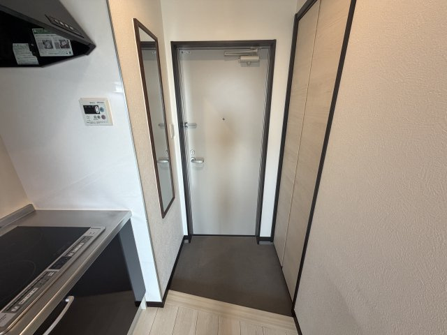 CROUD東桜木町の玄関