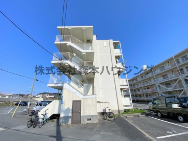 【外観】 | 　ビレッジハウス私部4号棟 | 外観は落ち着いています