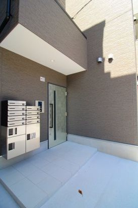 platino片野のエントランス