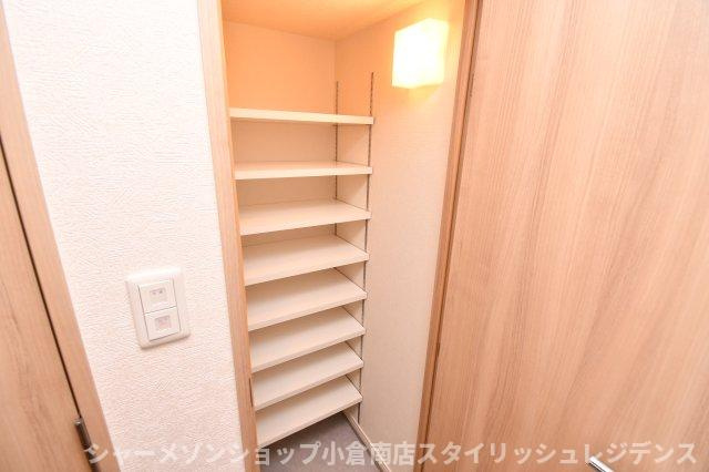 グランフォーレ小倉シティタワーの収納