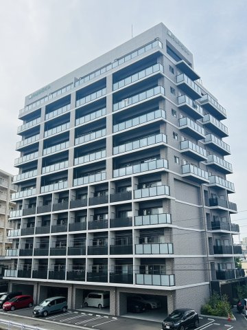内山神岳ビルの外観