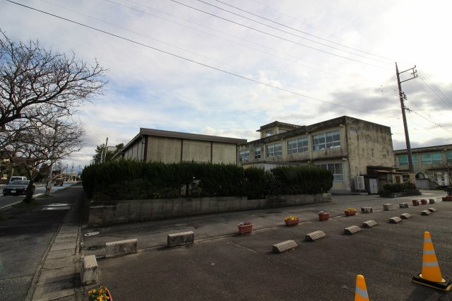 夜見町古家付土地の周辺|弓ヶ浜小学校まで徒歩約11分の距離になります。