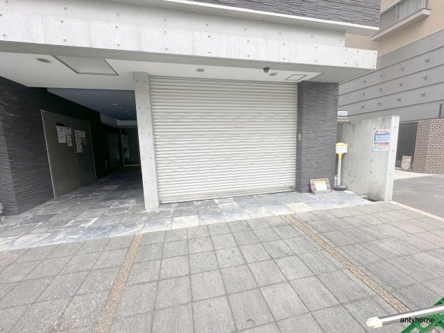 BRAVI上本町　仲介手数料無料のエントランス