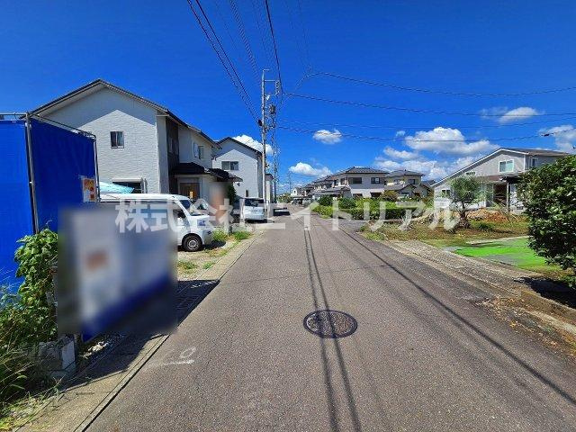 美濃加茂市加茂野町　第6期　新築戸建　全2棟の前面道路含む現地写真
