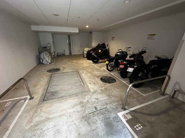 【駐車場】セレニテ本町東リアン