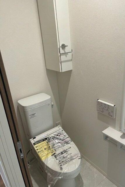 中和倉戸建のトイレ