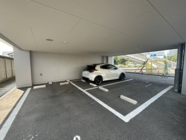 M's CALM(エムズカーム)の駐車場