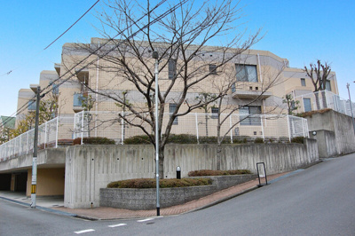 【外観】 | ライオンズヒルズ高槻