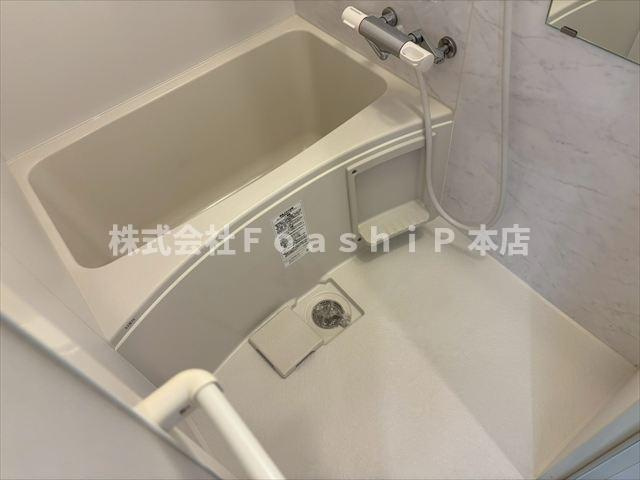 グレンジフォード高円寺南の浴室