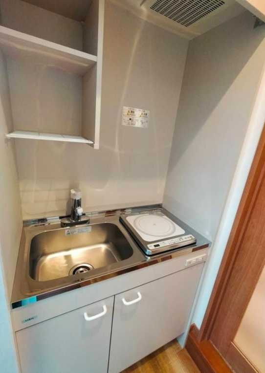 ルーチェ三軒茶屋　フローリング張替え　礼金0　駅近のキッチン