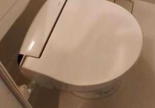 ルーチェ三軒茶屋　フローリング張替え　礼金0　駅近のトイレ