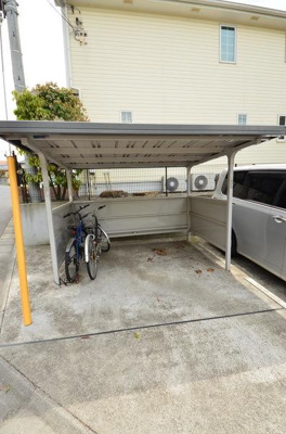 ♪屋根付き駐輪場♪