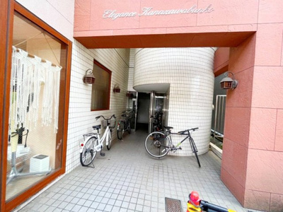 【エントランス】エレガンス金沢文庫