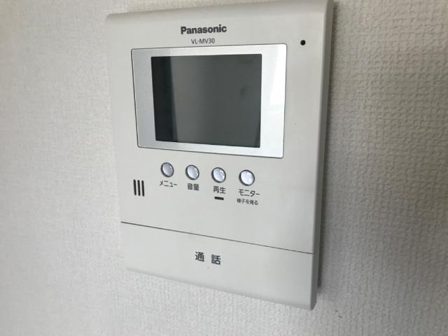 ハピネス長崎B棟の内装|カメラ付インターホン