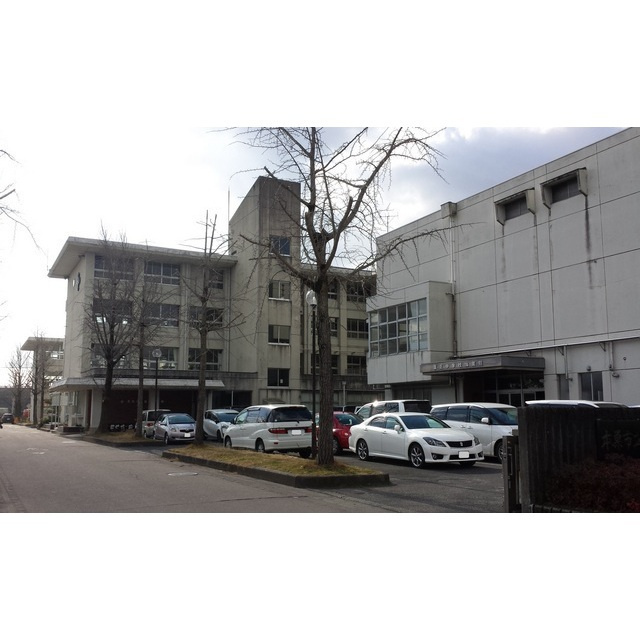 本巣市政田の一戸建ての周辺|真正中学校