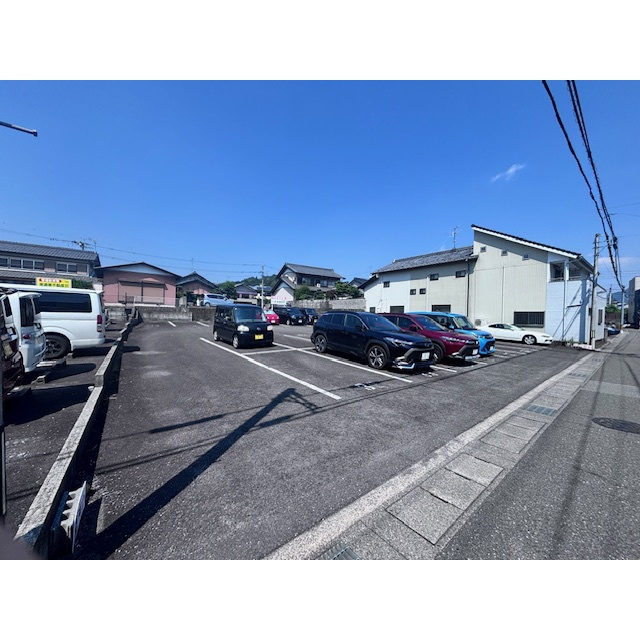 岐阜市正木の駐車場の外観