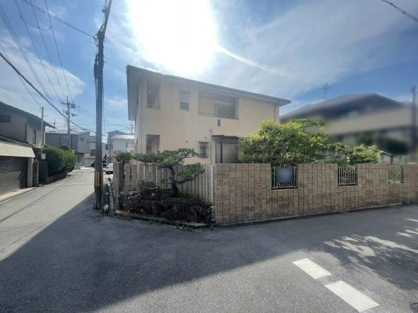 【前面道路含む現地写真】 | 休日にはご家族連れで賑わうショッピングモールで、お買い物もお食事も楽しめます♪