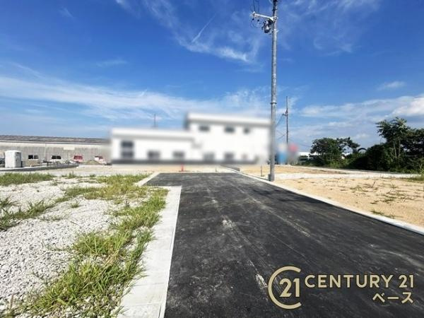 葛城市林堂 ３号棟 ／新築一戸建の前面道路含む現地写真|■現地撮影写真■ 前面道路は６ｍ以上と広くゆったりしています！