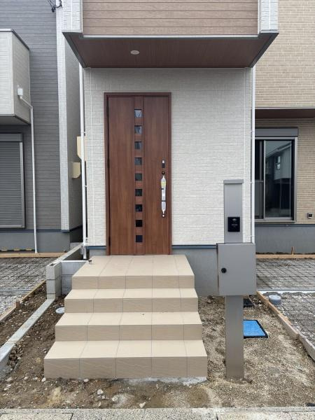 岡崎市矢作町第3　全2棟・2号棟の玄関|訪れる人を心地よく迎え入れます。