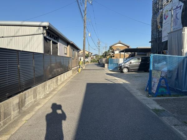 西尾市今川町　全2棟・1号棟の前面道路含む現地写真|前面道路です。