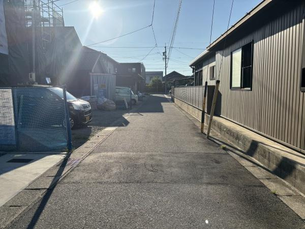 西尾市今川町　全2棟・2号棟の前面道路含む現地写真|前面道路です。