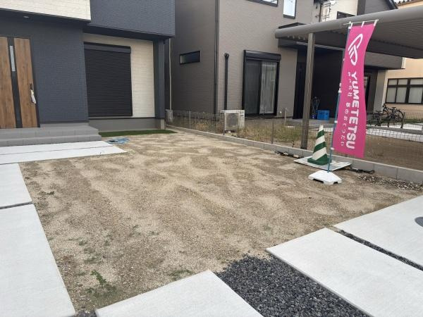 豊田市堤町　全3棟・1号棟の庭|ウッドデッキやBBQ。想像が膨らむお庭