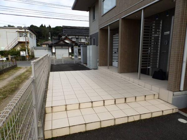 【エントランス】 | アウスレーゼTN 