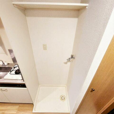 【設備】 | シンフォニー森ヶ崎 | 洗濯機置き場です
